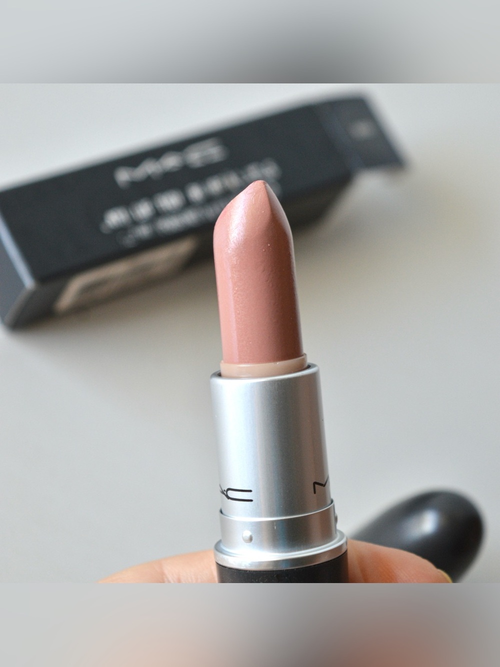 MAC Cosmetics Lipstick *MASQUE* Alexander McQueen Limited Edition RARE - Picture 3 of 11
